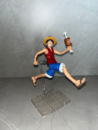 S.H.Figuarts   蒙奇·D·路飞-冒险的序幕-