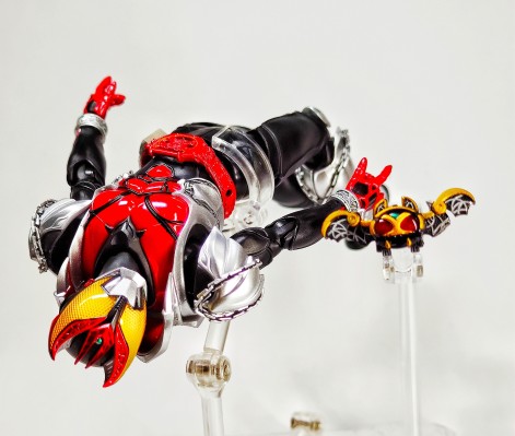 S.H.F MACHINE KIVA 机车&玉座 小提琴配件套装（魂限）