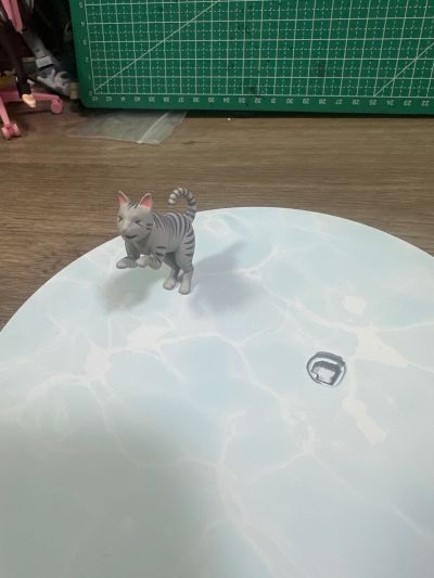 莉莉