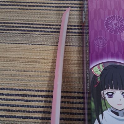 鬼灭之刃 蝴蝶忍的日轮刀
