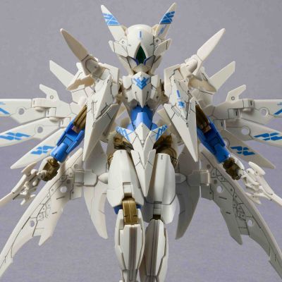 30MM 1/144 EXM-E7sv 斯匹纳提娅（神圣女武神型）
