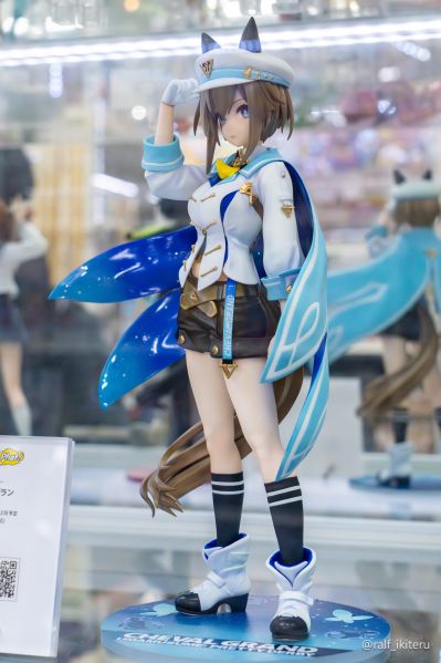 赛马娘 / 闪耀！优俊少女 高尚骏逸