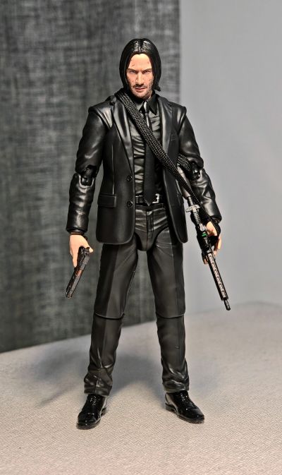MAFEX 编号233 疾速追杀3 约翰·维克