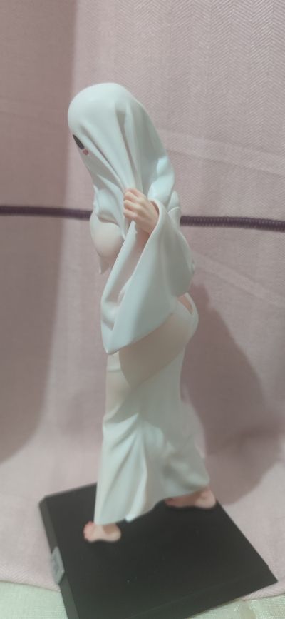 妈妈带6岁的模特女儿回老家