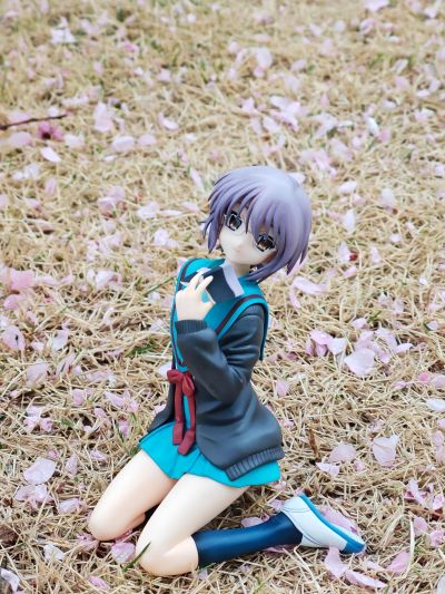 凉宫春日的忧郁 长门有希 School Uniform Ver.