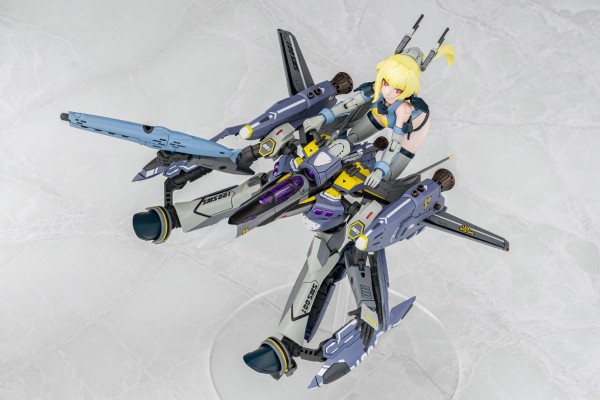 V.F.G. MC-18 超时空要塞F VF-25S 超级弥赛亚