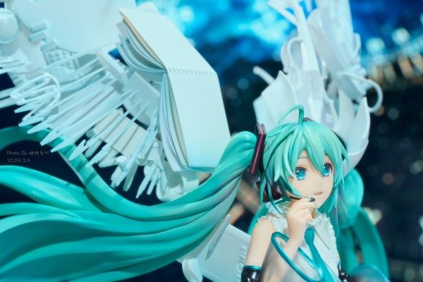 【2025.3.9】初音未来 16周年纪念款