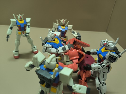 HGUC 1/144 机动战士高达 MS-06S 夏亚专用 扎古II