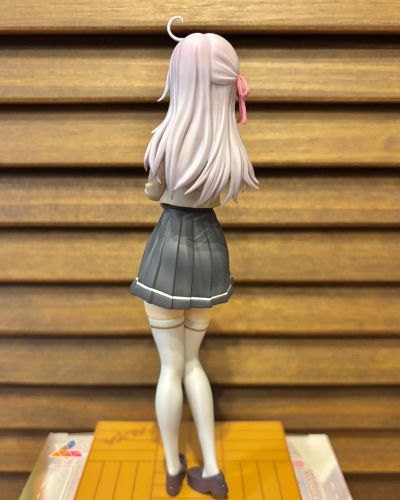 不时用俄语小声说真心话的邻桌艾莉同学动画版 Luminasta “艾莉”校服