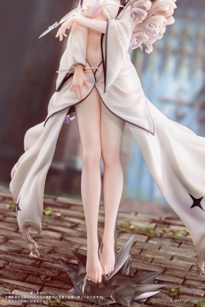 胜利女神：新的希望 皇冠 皇帝的新衣