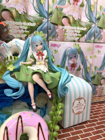 初音未来 压泡面人偶 花仙子系列—幸运草仙子—