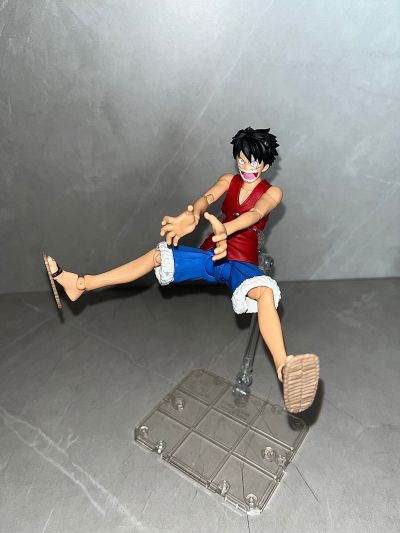 S.H.Figuarts   蒙奇·D·路飞-冒险的序幕-