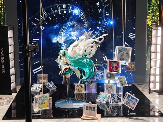 【2025.3.9】初音未来 16周年纪念款