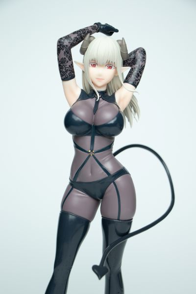 独特魅力 2.5次元的诱惑 拉丝塔洛忒 梦幻服装造型