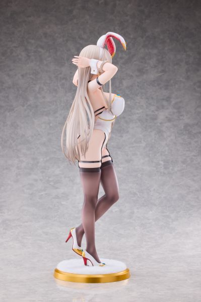 白色兔女郎姐姐