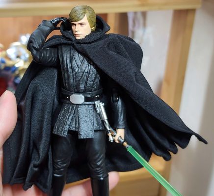 MAFEX 编号227 星球大战：曼达洛人 卢克·天行者
