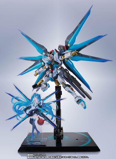 METAL ROBOT魂＜机动战士系列＞强袭自由高达二式 ［初音未来版］