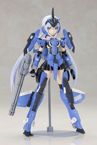 机甲少女 短剑