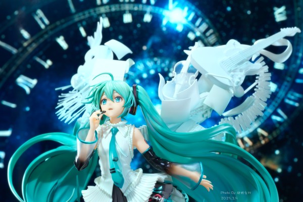 【2025.3.9】初音未来 16周年纪念款