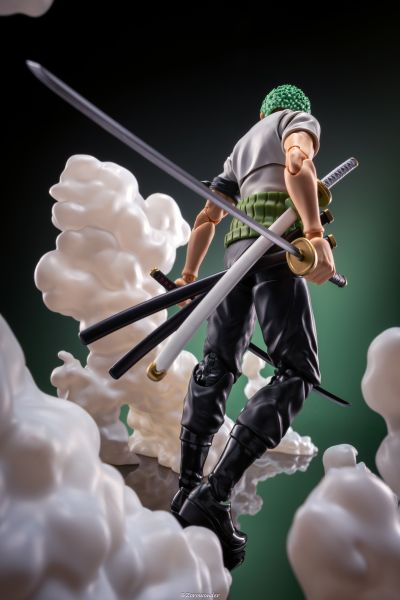 S.H.Figuarts 罗罗诺亚·佐罗 -冒险的序幕-
