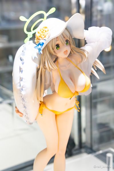 蔚蓝档案 十六夜野乃美（泳装）