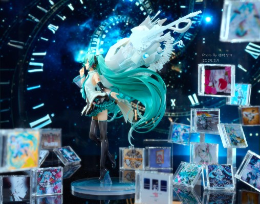 【2025.3.9】初音未来 16周年纪念款