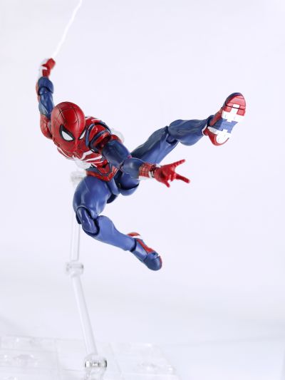 S.H.Figuarts 游戏：漫威蜘蛛侠 蜘蛛侠 高级战衣