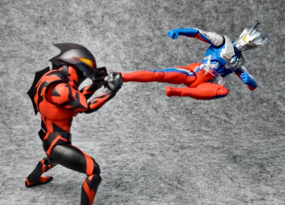 S.H.Figuarts 贝利亚奥特曼（黑暗邪雄版）