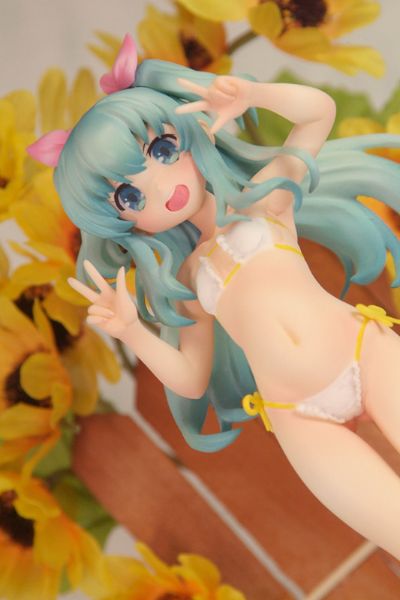 天体的秩序 诺艾尔  泳装