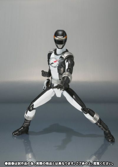 S.H.Figuarts 冒险黑与冒险蓝