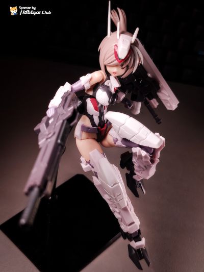 机甲少女 初云