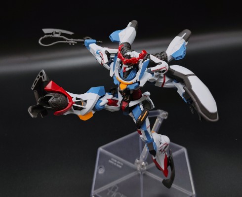 HG 1/144 夸克斯高达