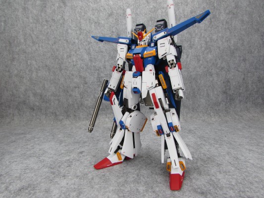 MG 1/100 机动战士高达ZZ  FA-010S 全装甲ZZ高达