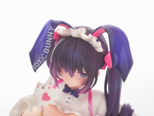 兔女郎发牌员