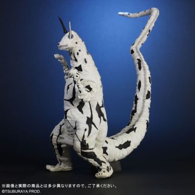 巨型×著名造型师系列    艾雷王