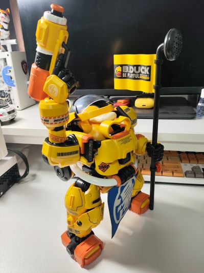 B.Duck 斯巴达克