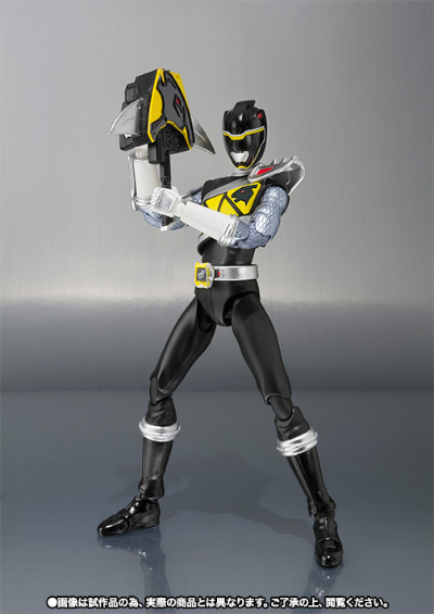 S.H.Figuarts 强龙黑与强龙粉