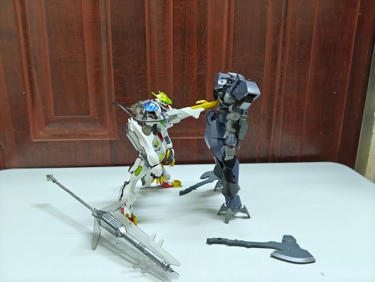 HGI-BO (#18) 1/144 机动战士高达 铁血的奥尔芬斯  EB-AX2 格雷兹·艾因