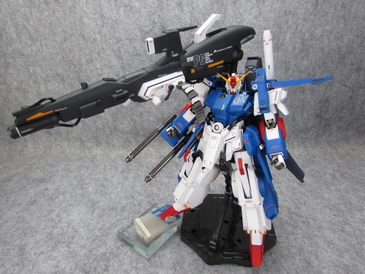 MG 1/100 机动战士高达ZZ  FA-010S 全装甲ZZ高达