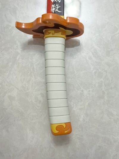 鬼灭之刃 炼狱杏寿郎的日轮刀