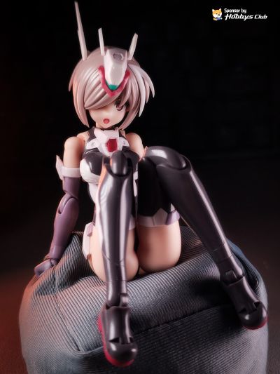 机甲少女 初云