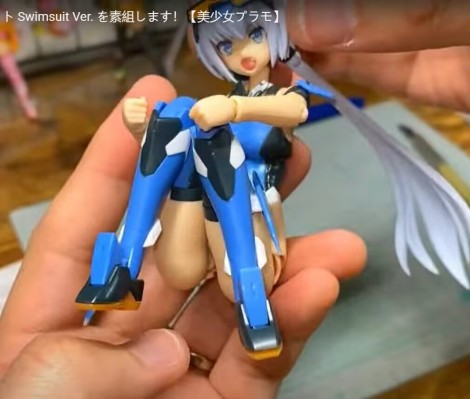 机甲少女 短剑 泳装