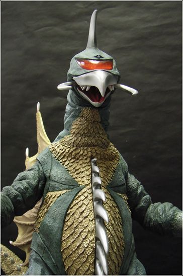 东宝30cm系列 盖刚 涂装完成品