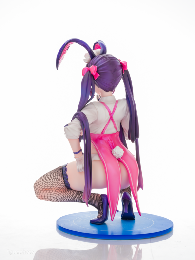 兔女郎发牌员