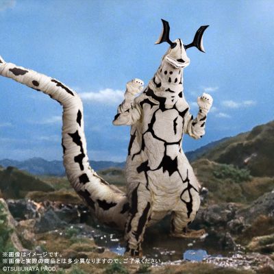 巨型×著名造型师系列    艾雷王