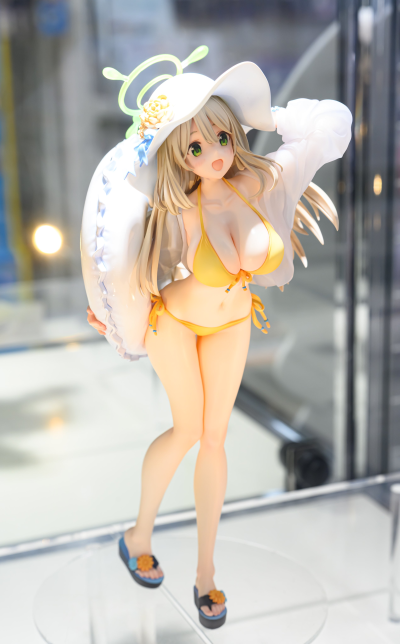 蔚蓝档案 十六夜野乃美（泳装）