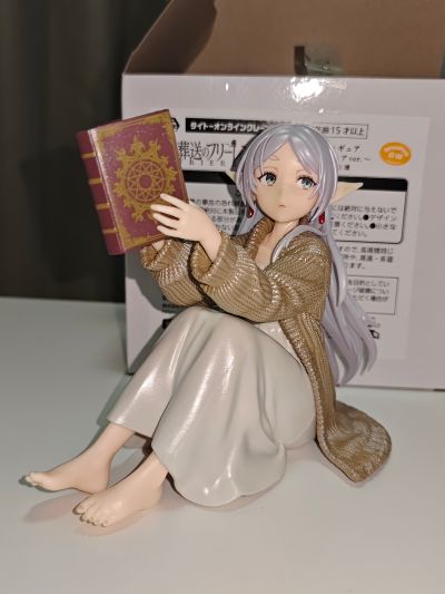 葬送的芙莉莲 可爱桌摆人偶 芙莉莲~居家服造型~（TAITO线上抓娃娃专属款）