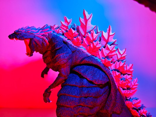 S.H.MonsterArts 哥斯拉：奇异点 终末哥斯拉 / 破灭型哥斯拉