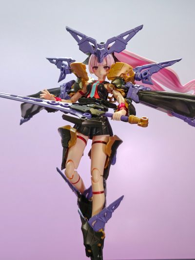 女神装置 BUSTER DOLL 圣骑士 黑暗之爪