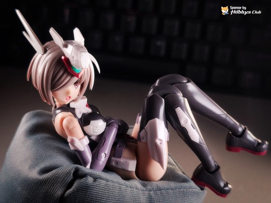 机甲少女 初云